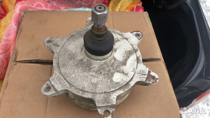 Запчасти от мотороллера Муравей