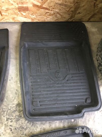 Автомобильные коврики skoda rapid