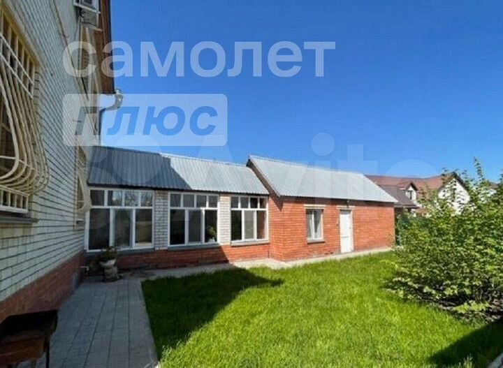 Дом 238,7 м² на участке 5,4 сот.