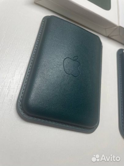 Картхолдер Apple MagSafe