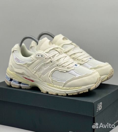 Женские Кроссовки New Balance 2002R Люкс