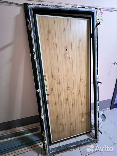 Дверь входная железная бу