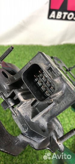 Реле бензонасоса Ford Explorer 6 U625 2020