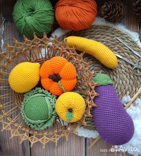 Овощи и фрукты вязаные