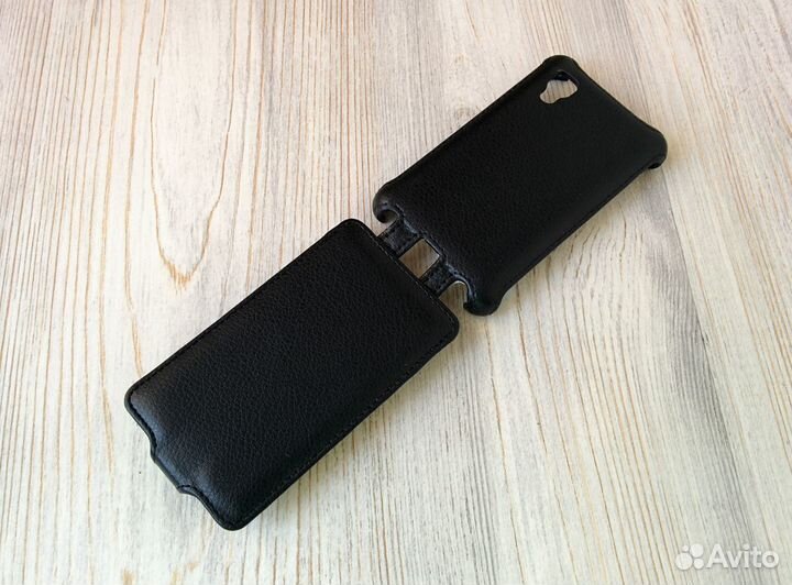 На Lg чехлы книжкой