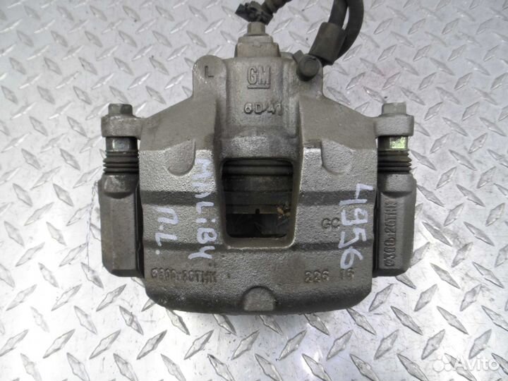 Суппорт передний левый Chevrolet Malibu 9 23366268