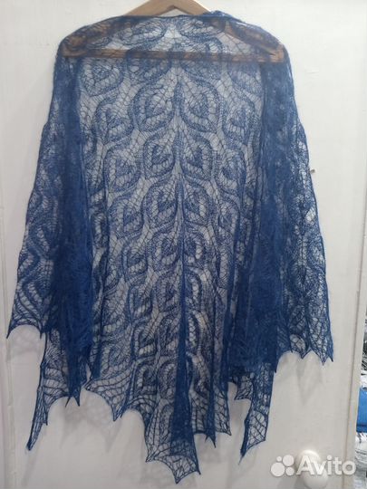 Шаль паутинка. Палантин. Ручная работа