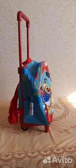 Рюкзак детский новый на колесиках
