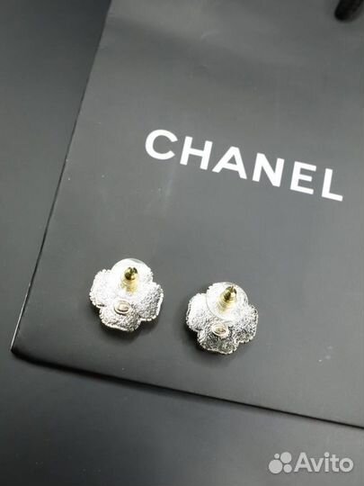 Серьги Chanel с жемчугом