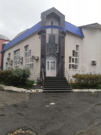 Здание, 1373.8 м²