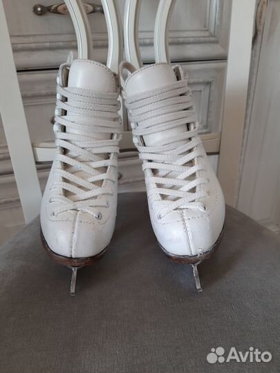 Фигурные коньки wifa 26 LL