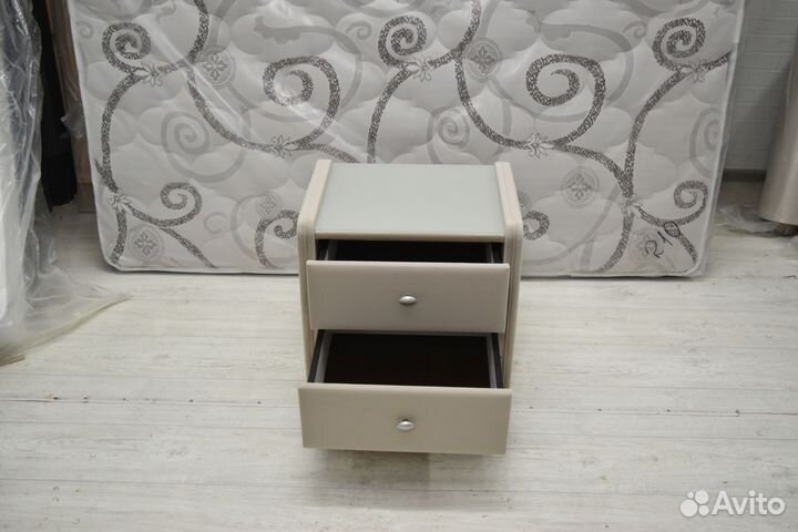 Прикроватная тумба