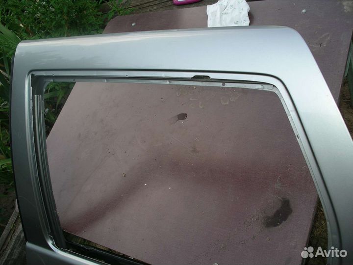 Дверь задняя Nissan Pathfinder