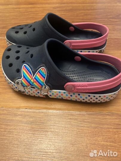 Сандалии для девочки crocs