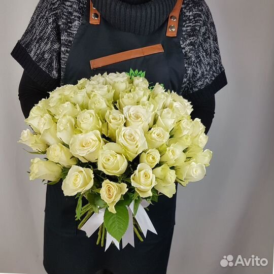 Розы белые 51 штука