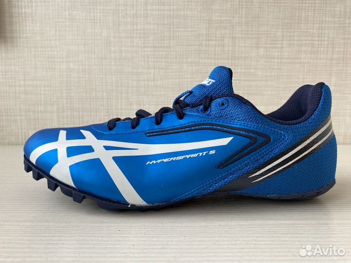 Шиповки asics