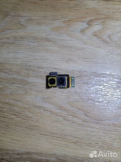 Основная камера Samsung Galaxy S10e