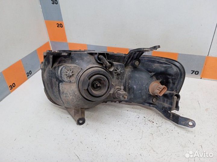 Фара правая Ford Escape EPF 3.0 2001