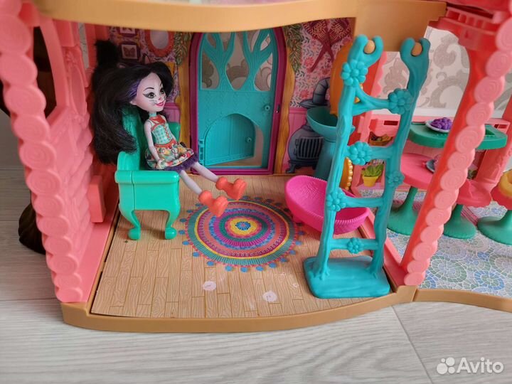 Дом Олейни энчантималс. Дом + куклы и питомцы