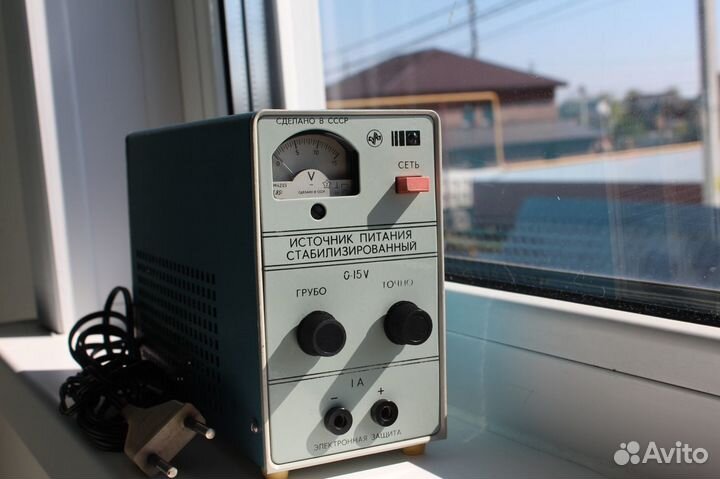 Лабораторный блок питания ипс-1