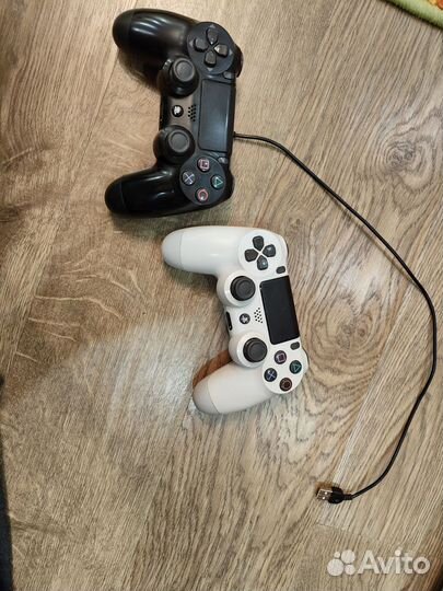 Ps4 pro + 2 геймпада