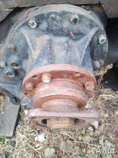 Запчасти на ЗИЛ 130-131