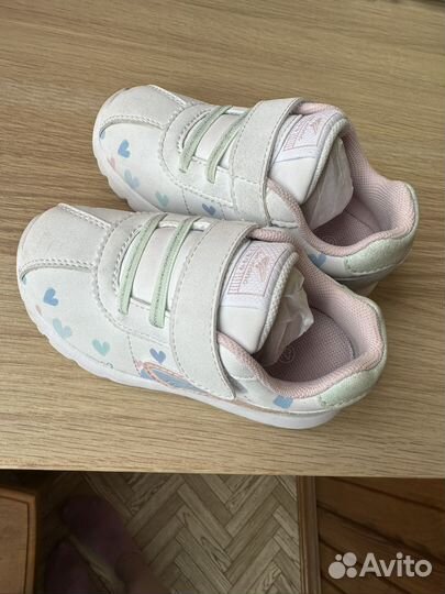 Кроссовки для девочки 25 размер Dr.kong