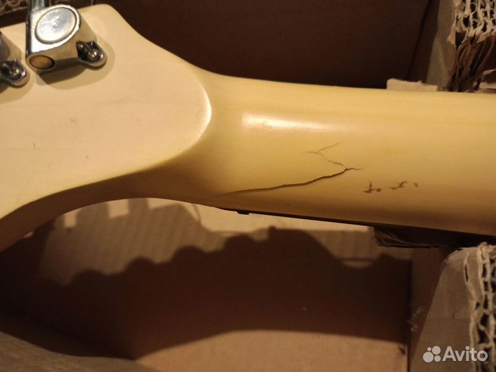 Продаю электро гитару