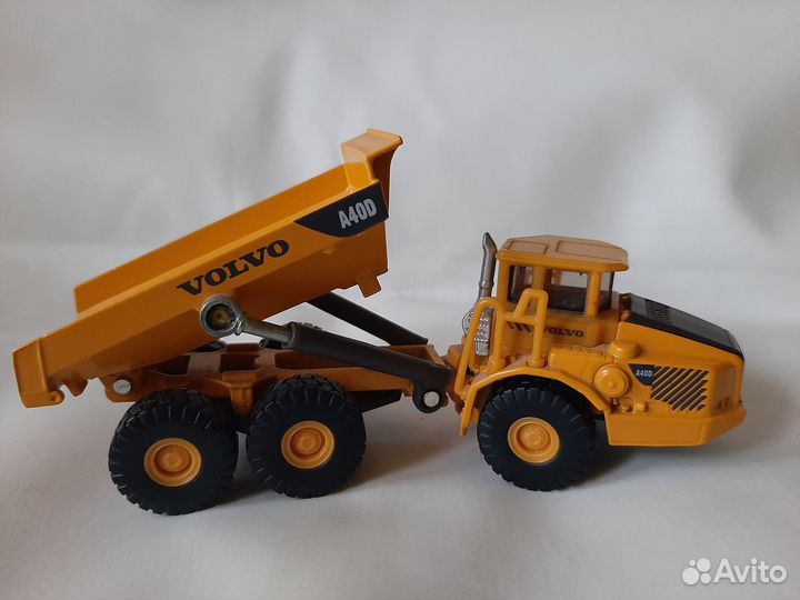 Модели автотехники siku металл, burago