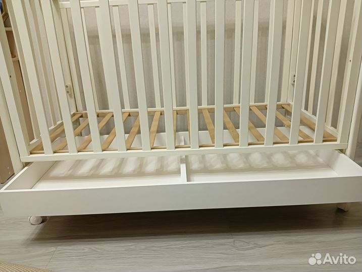Кровать детская с матрасом