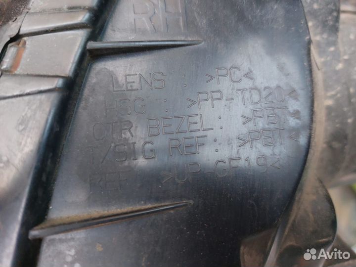 Фара kia cerato правая