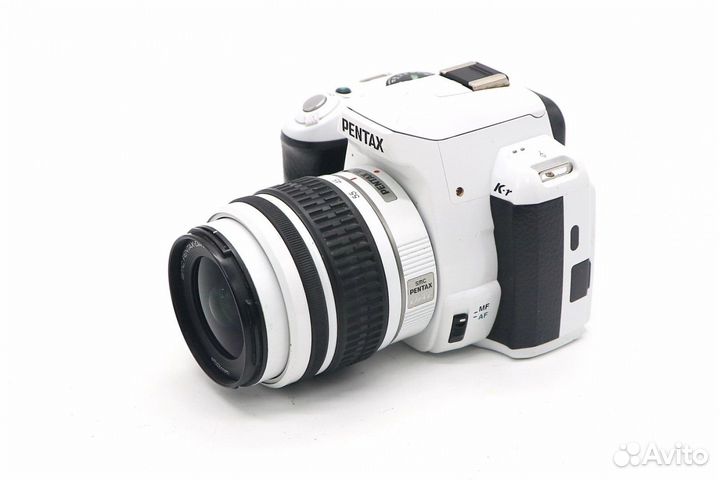 Pentax K-r kit white (пробег 31140 кадров)