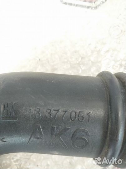 Патрубок интеркулера Опель Астра J GTC МКПП