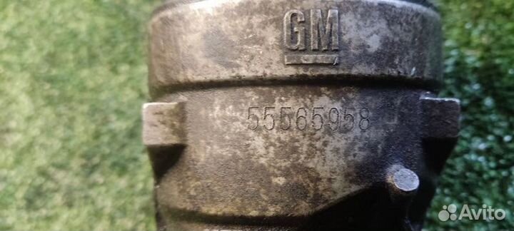 Корпус масляного фильтра Opel Insignia 2.0 2009