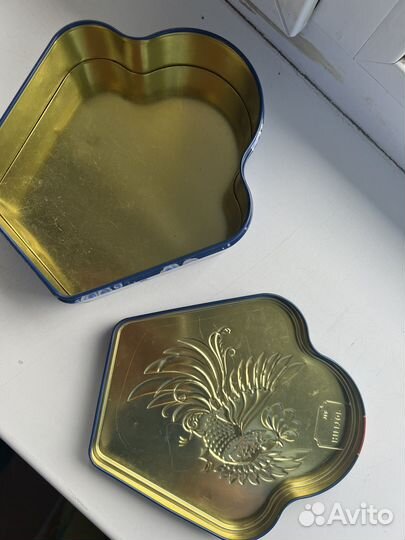 Жестяная банка из под чая