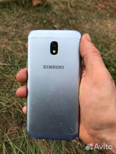 Телефон Samsung