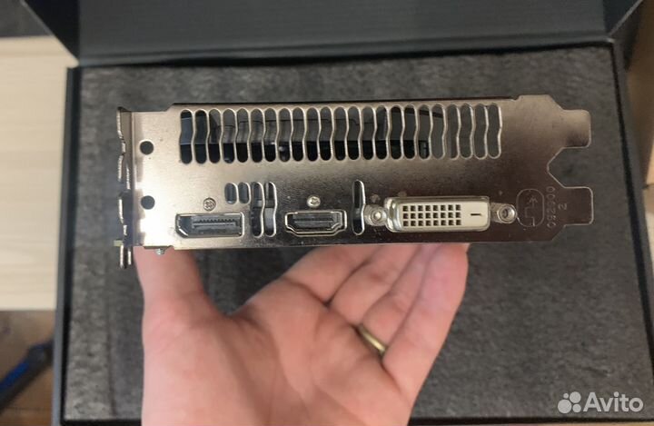 Видеокарта Sapphire AMD Radeon RX 560