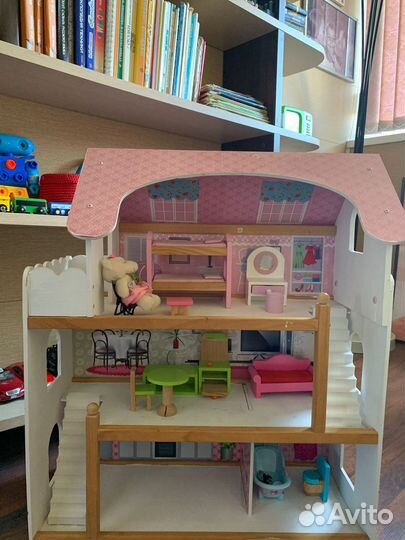 Домик кукольный