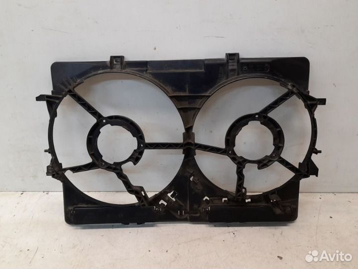 Диффузор вентилятора Audi A4 B8 2008-2011