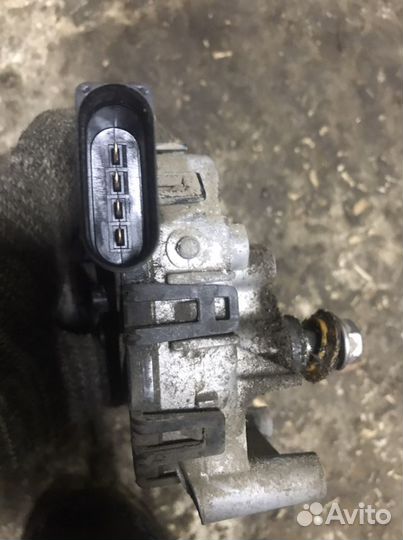 Моторчик дворников Volkswagen Polo