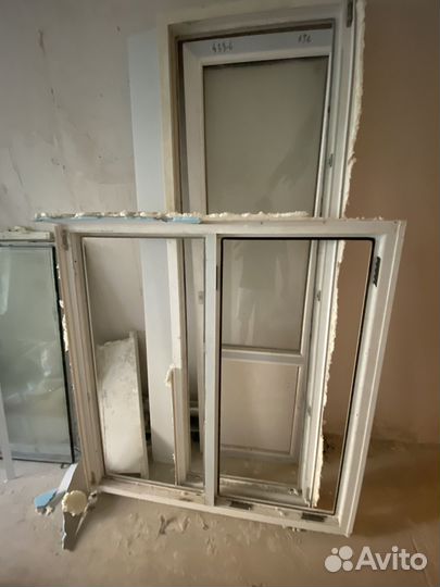 Окно+дверь на балкон и балконная рама с окнами