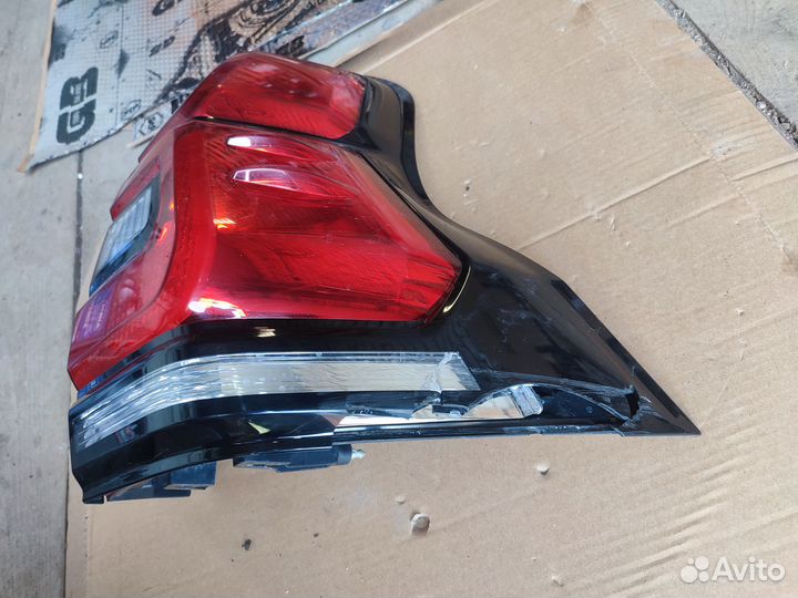 Фонарь задний правый Toyota Land Cruiser Prado 150
