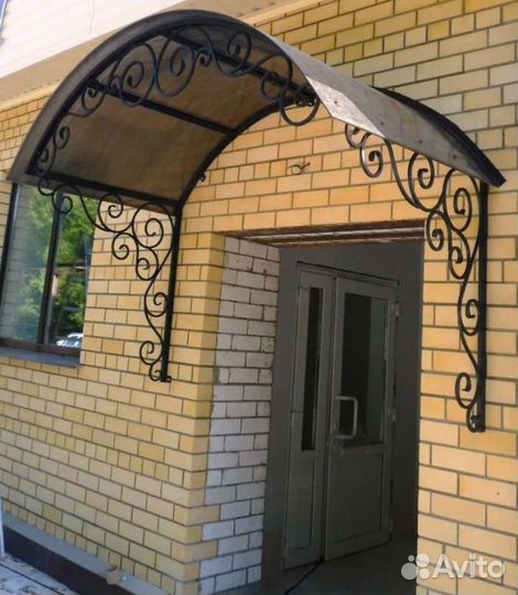 Козырек, навес над крыльцом, входная группа