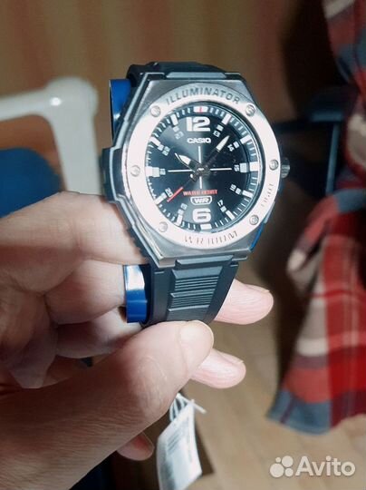 Часы Casio Иллюминатор