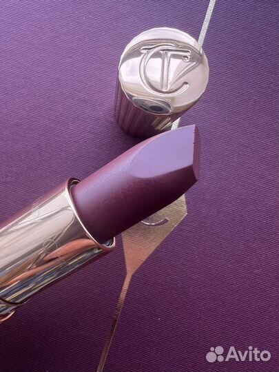 Charlotte Tilbury M.I. Kiss помада для губ
