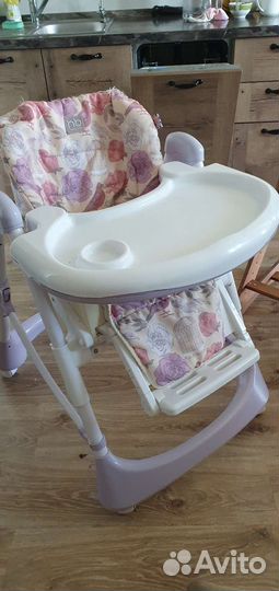 Детский столик и стульчик для кормления
