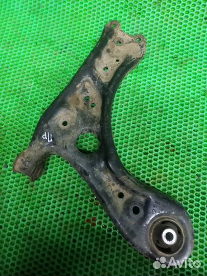 Рычаг подвески передний правый Volkswagen Polo V