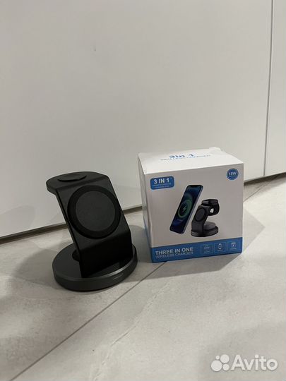 Беспроводная зарядная станция 3 в 1