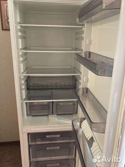 Холодильник бу ariston MBA 2185