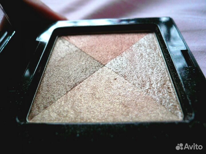 Laura Mercier Shimmer bloc